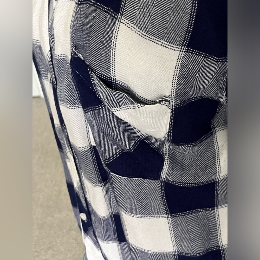 Euc Rails Navy And White Rails Long-Sleeve Button… - image 5